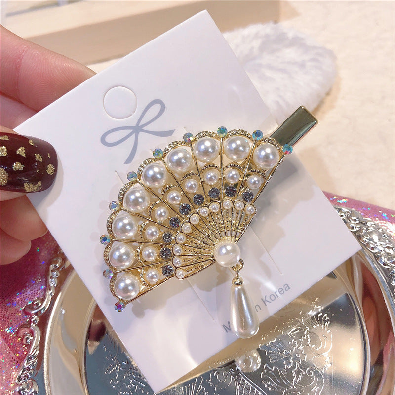 Simple and elegant pearl rhinestone duckbill clip