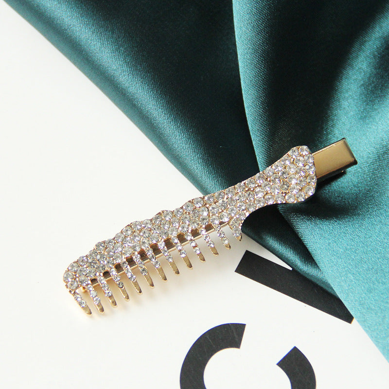 Female side clip with bangs scissors and one word clip hairpin