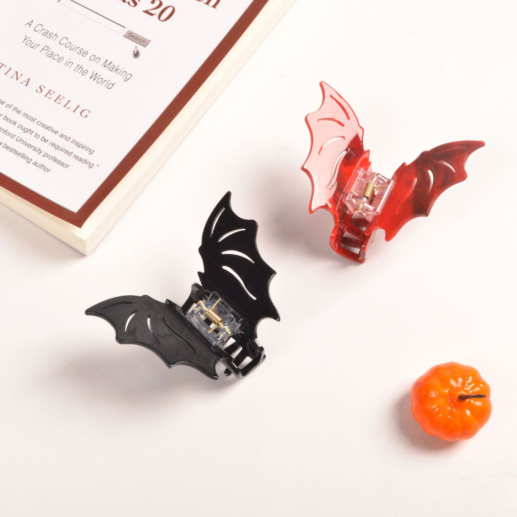 Acetic Acid Clasp Bat Fashion