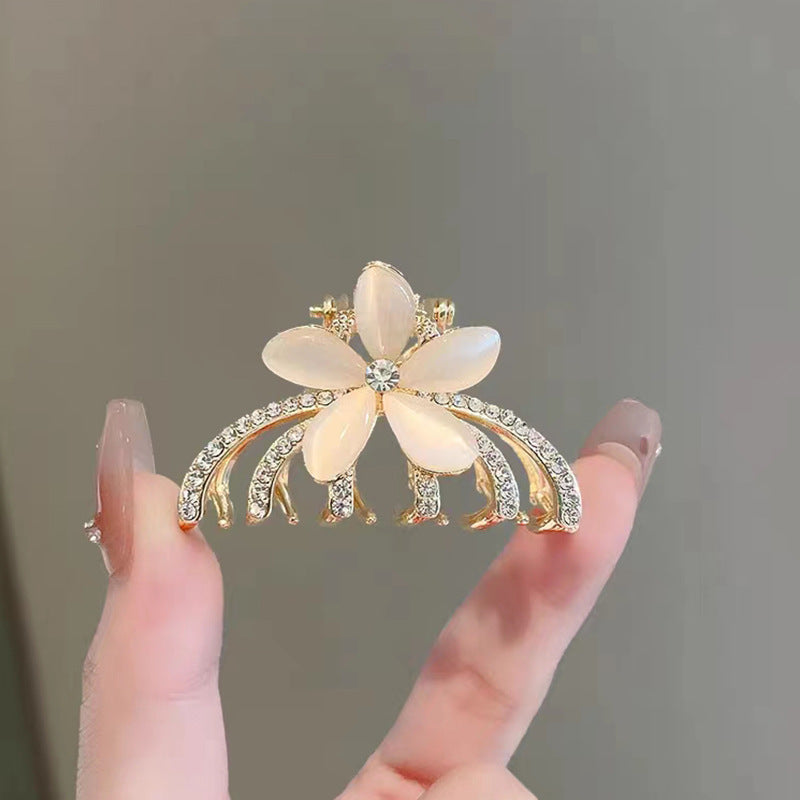 Black Temperament Opal Flowers Small Jaw Clip