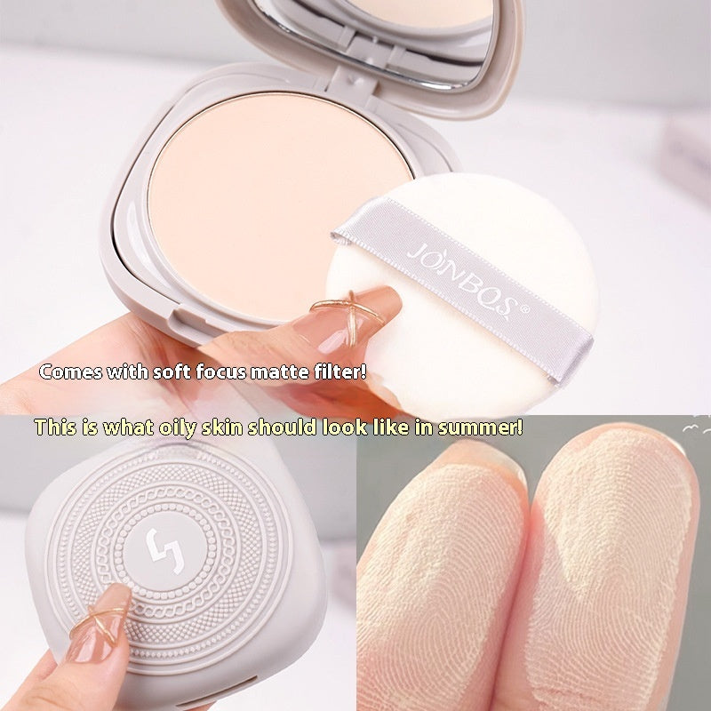 Silky Soft Mist Waterproof Wet And Dry Foundation