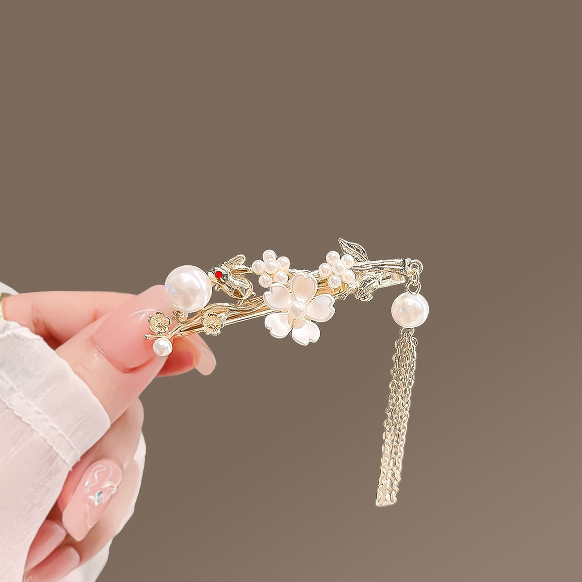 Clip Hairware Full Diamond Wheat Grip