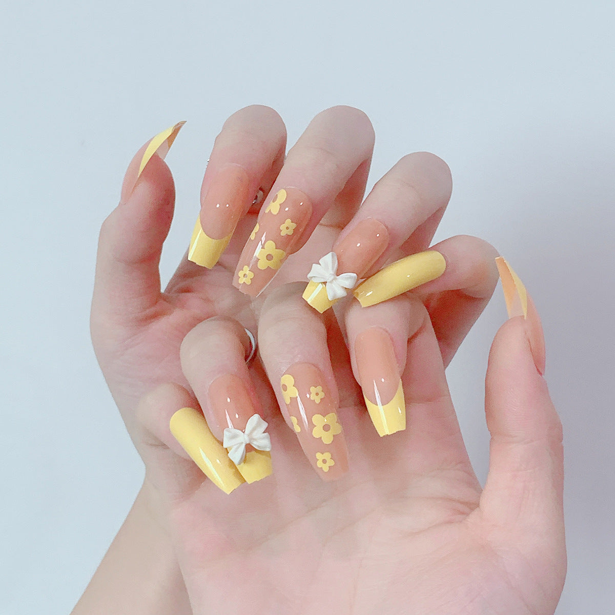 Goose Yellow Cream Small Flower French Wear Finished Nail Beauty Fake Nails Removable Nail Tip