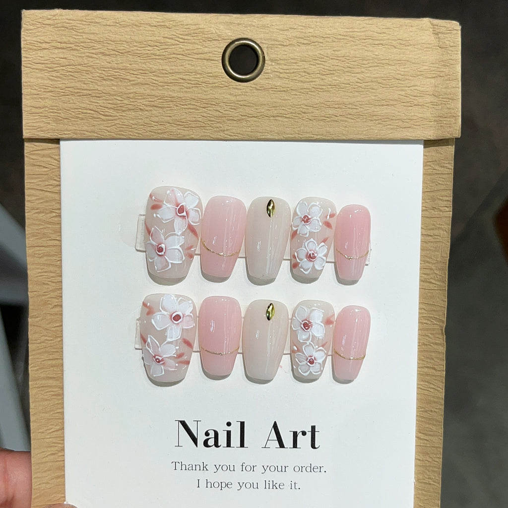 Handmade Nail Art Stickers To Create A Refined Complexion-enhancing And Elegant Look