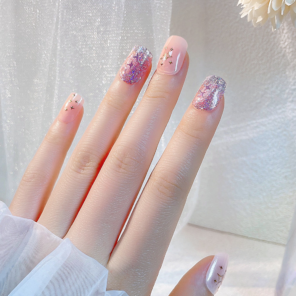 Fake Nail Patches Hand Wearing Art