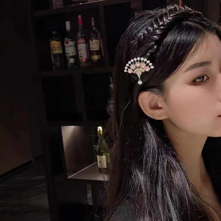 Elegant Pearl Antique Style Fan Hair Clip