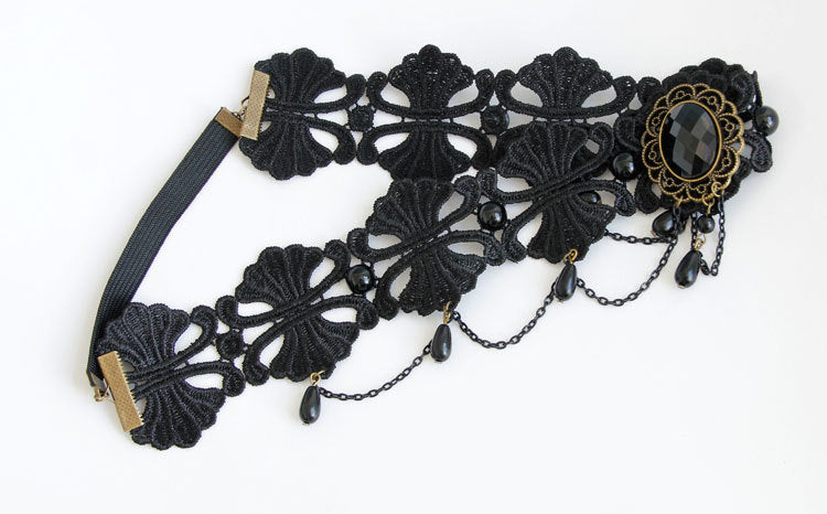Personal Style Queen With Pearl Lace Headband