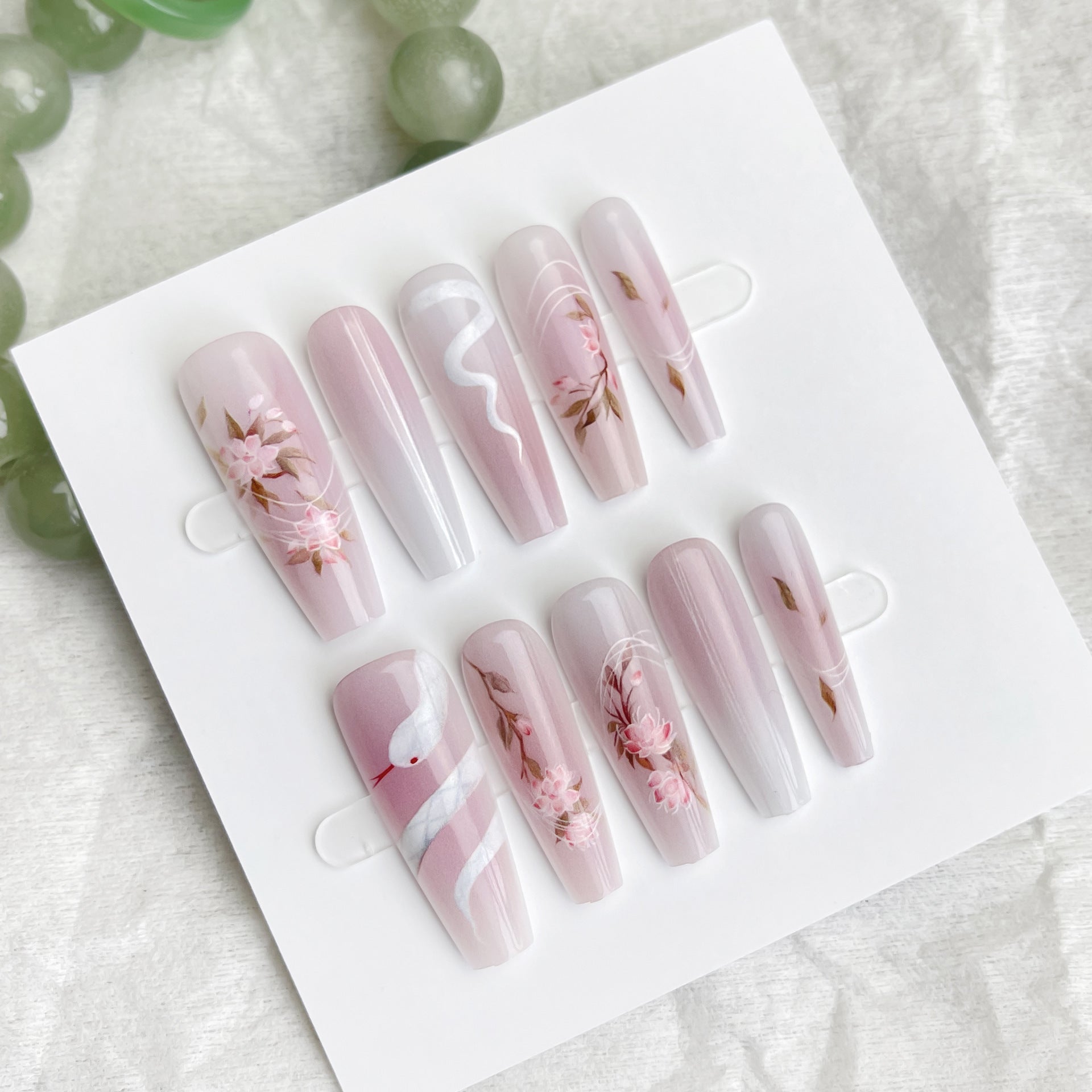 Press On Nails Ancient Chinese Style Snake Year Red Prefabricated Nail Tip Wear Armor