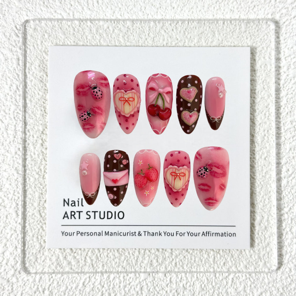 Sweet Heart-Shaped Strawberry Polka-Dot Envelope Wearable Nail Tips