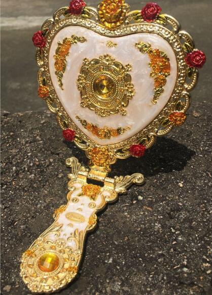 Metal Heart-shaped Handle Mirror Comb Set