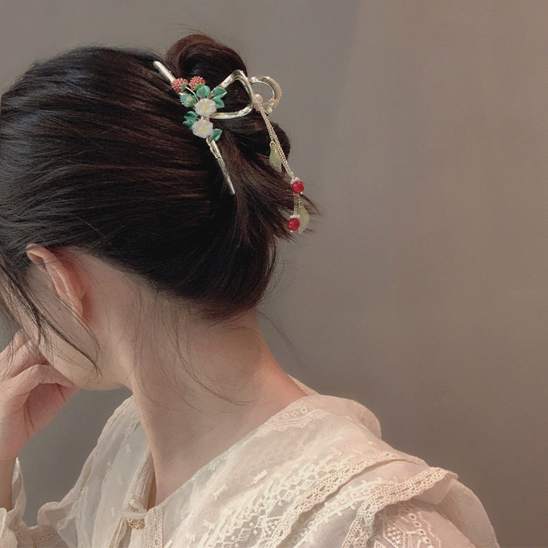 Female Simple And Cute Strawberry Hairpin Metal Clip