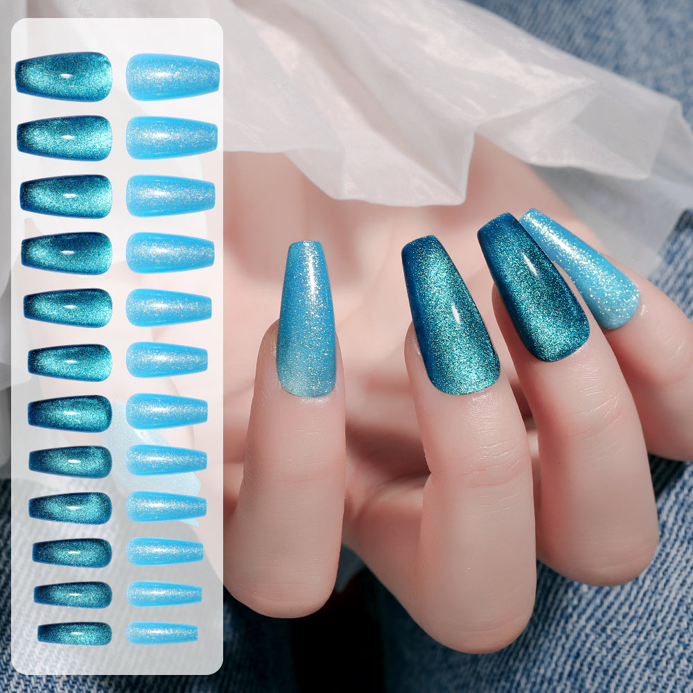 Fake Nail Patches Hand Wearing Nail Art