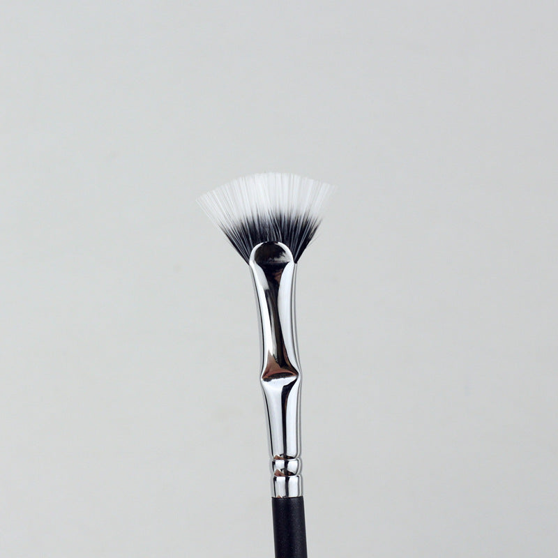 Fan-shaped Dotted Color Powder Mascara Brush