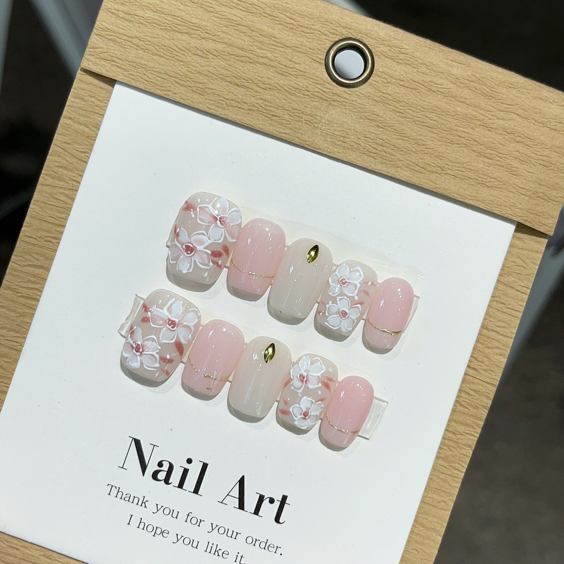Handmade Nail Art Stickers To Create A Refined Complexion-enhancing And Elegant Look