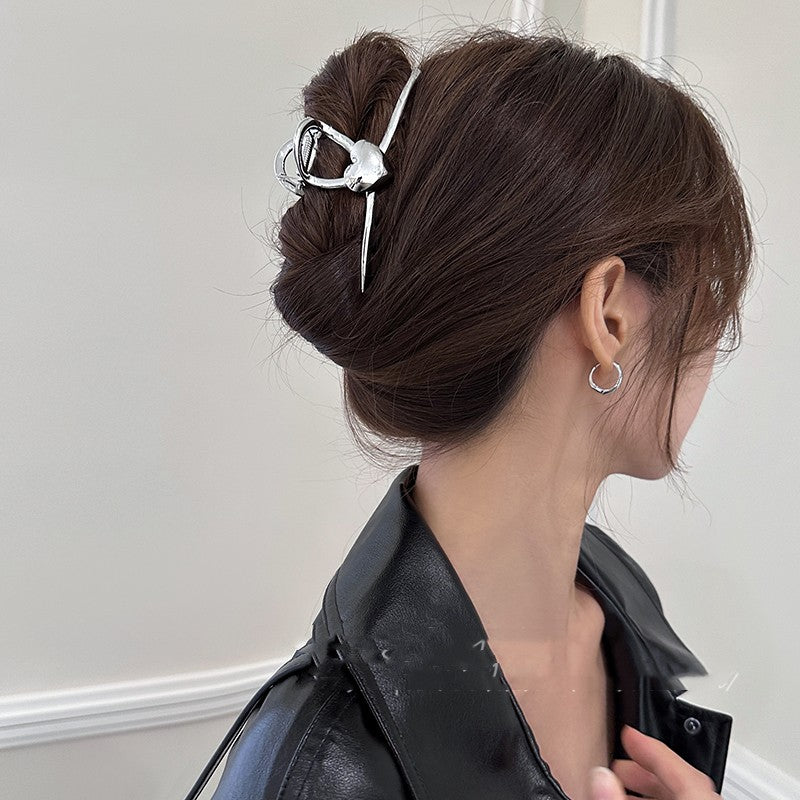 Simple And Versatile Metal Love Hair Clip For Women