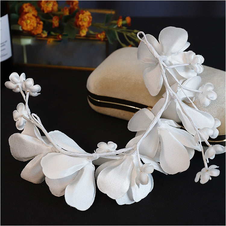 New Fashion Handmade White Petal Headwear