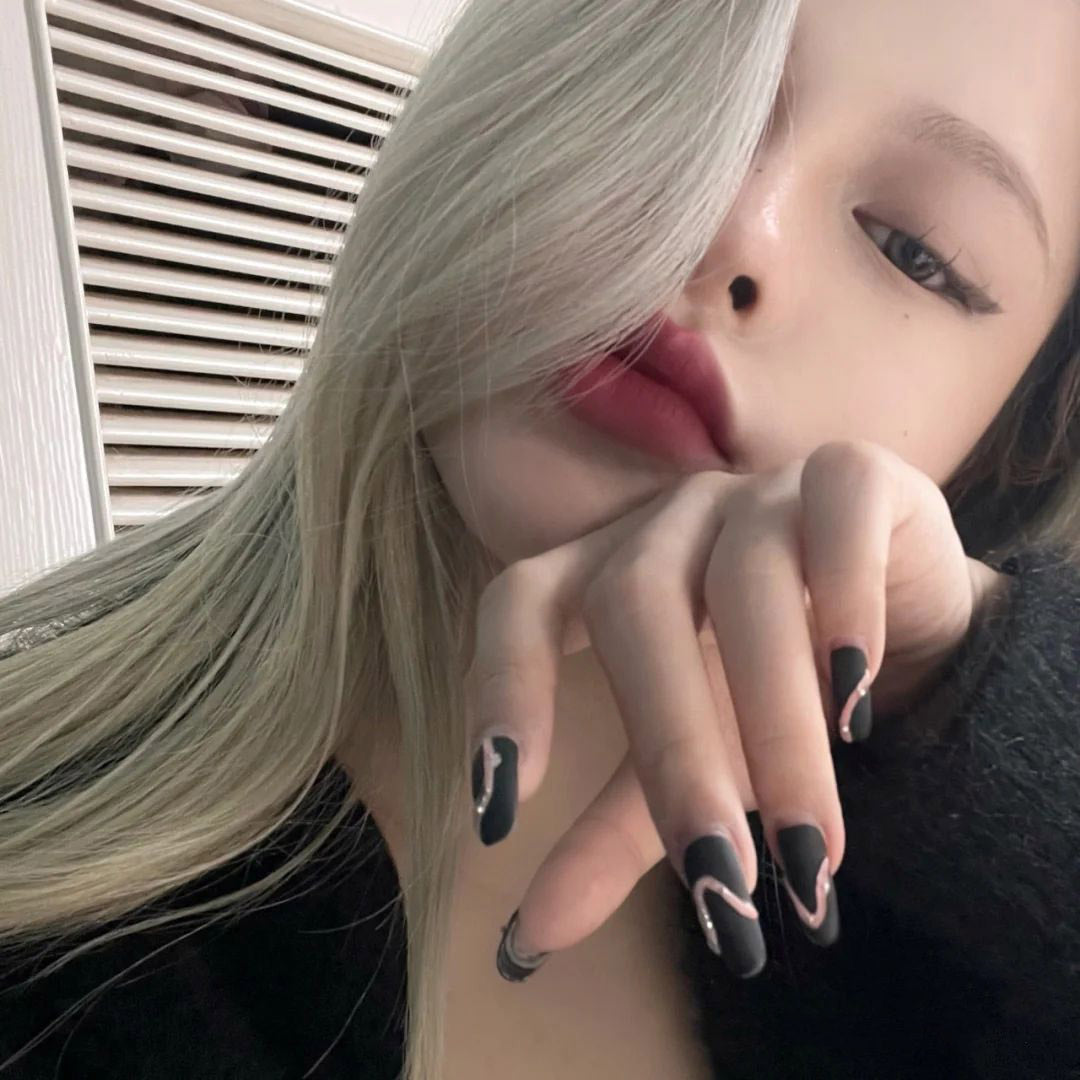 Women's Fashion Handmade Custom Wear Nail Patches