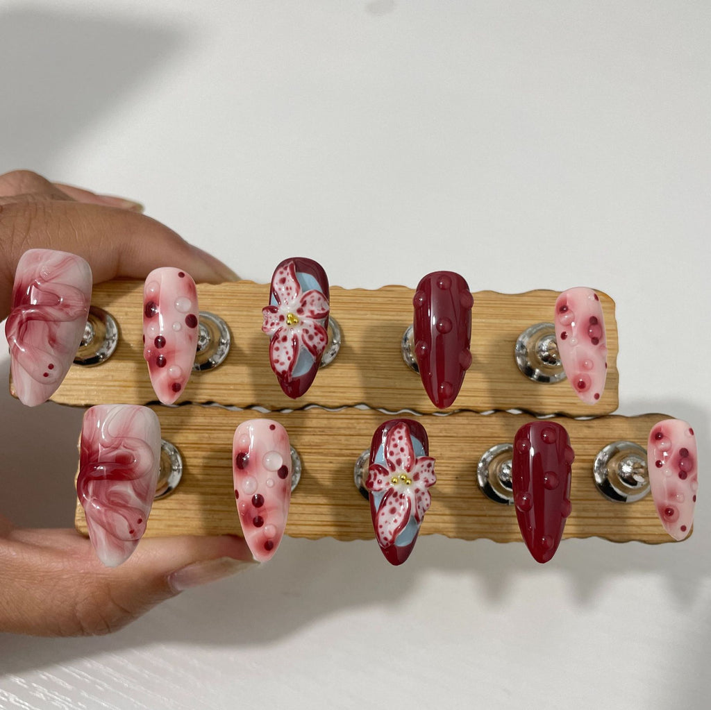 Blooming Hand-painted Three-dimensional Carved White High-grade Mid-length Manicure Wear Nail