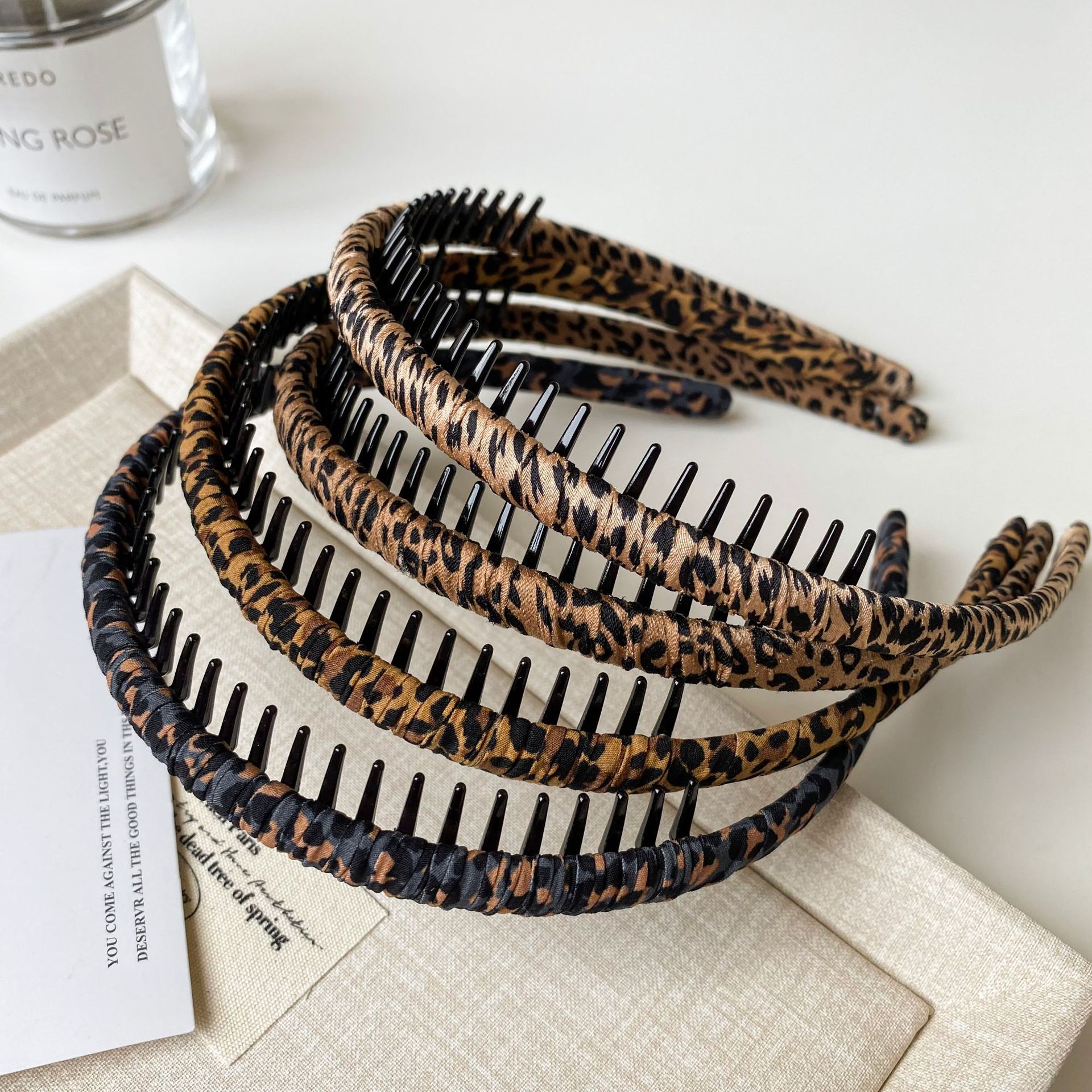 Leopard Print Pearlescent Winding Cloth Headband Simple