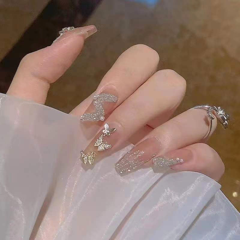 False Nail Wear Armor Diamond In The Debris Finished Nail Beauty