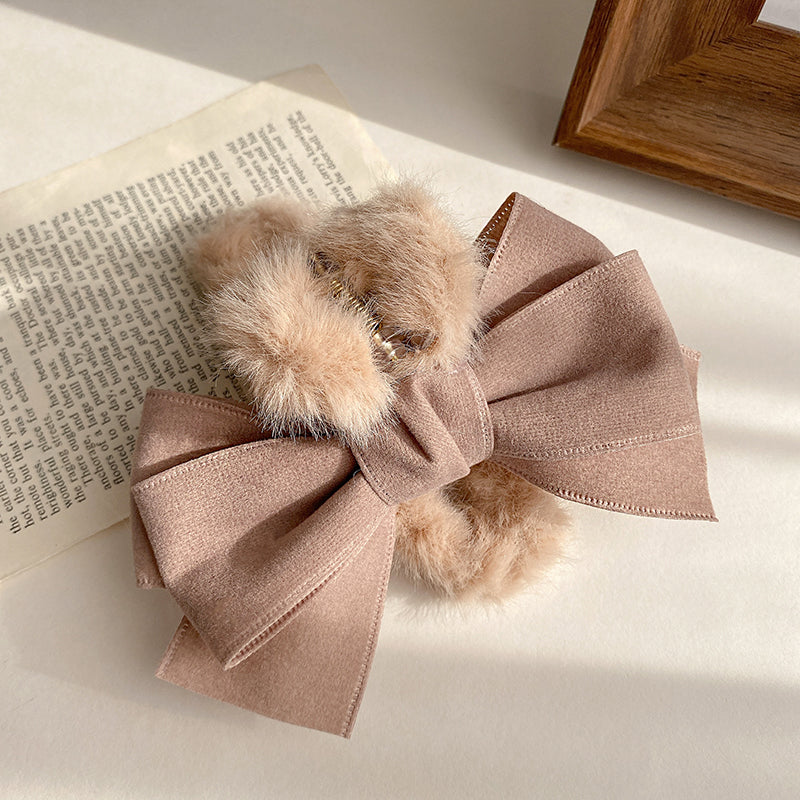 Plush Female Bowknot Big Shark Grab Clip At The Back Of The Head