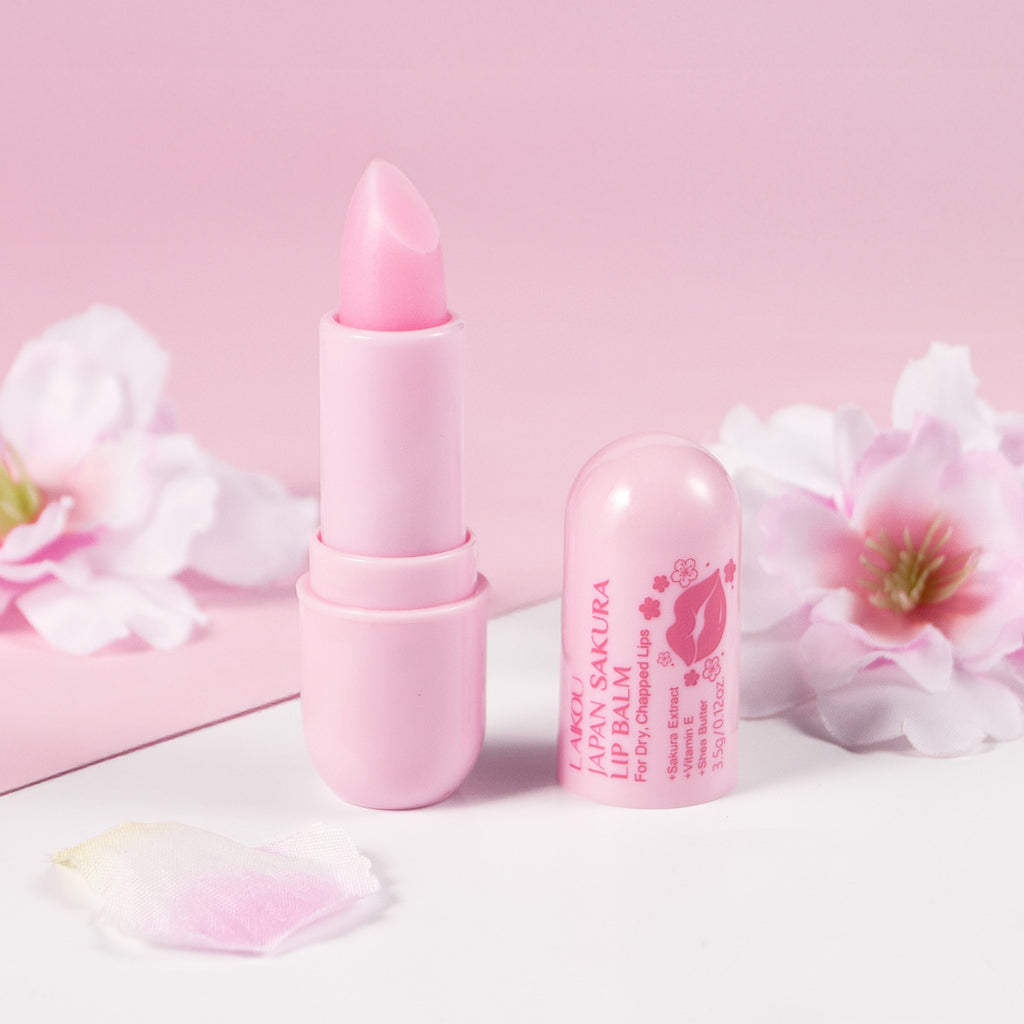 Moisturizing And Hydrating Fruit Flavor Warm Lipstick Containing Vitamin E