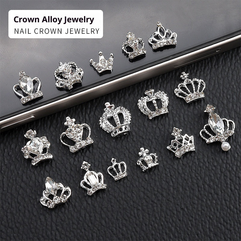Diamond-encrusted Pearl Crown Nail Decoration