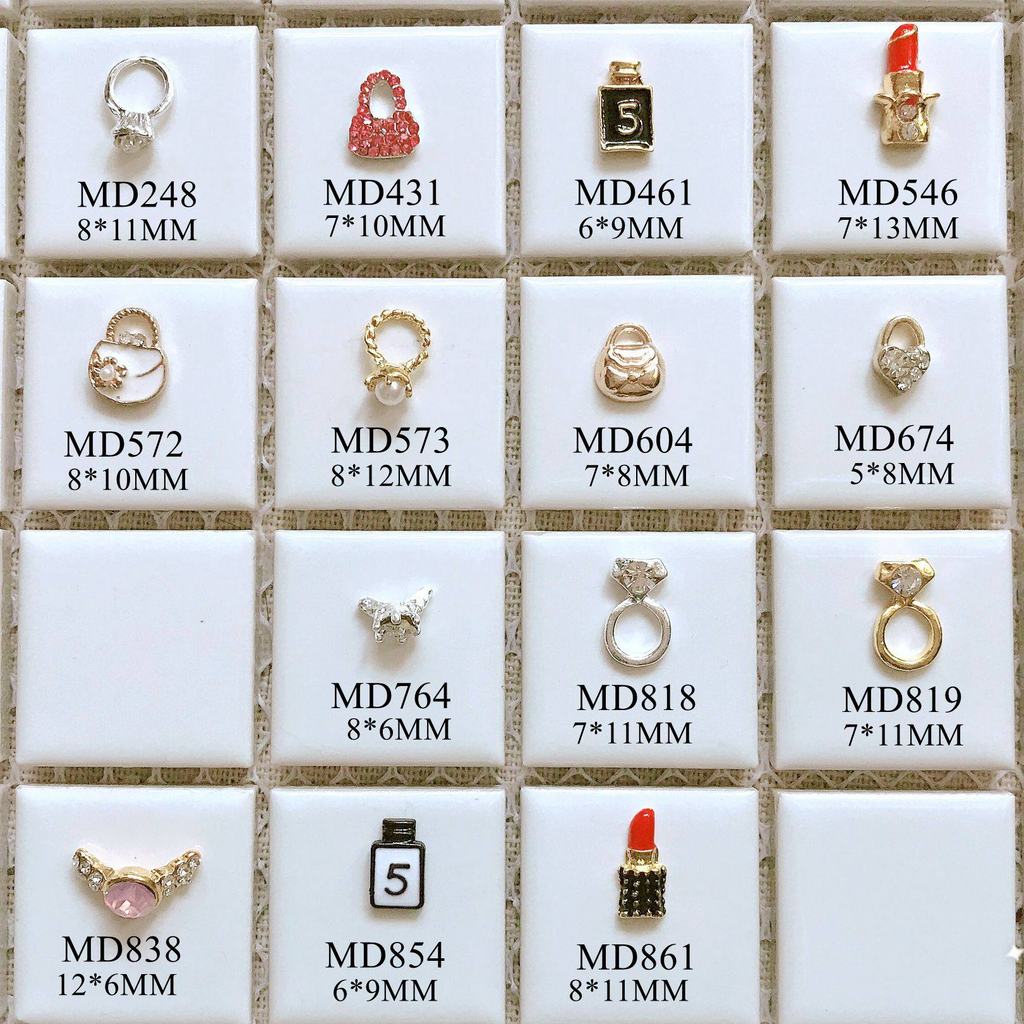 5-piece Alloy Nail Art Accessories Set Ring, Perfume Bottle, Lipstick, And Handbag Series