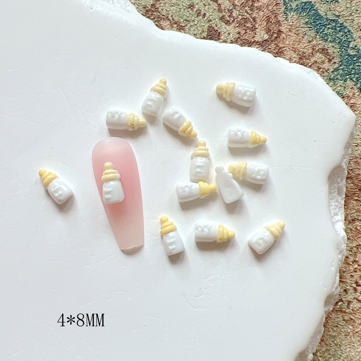 Nail Art Cartoon Accessories In The Shape Of A Baby Bottle