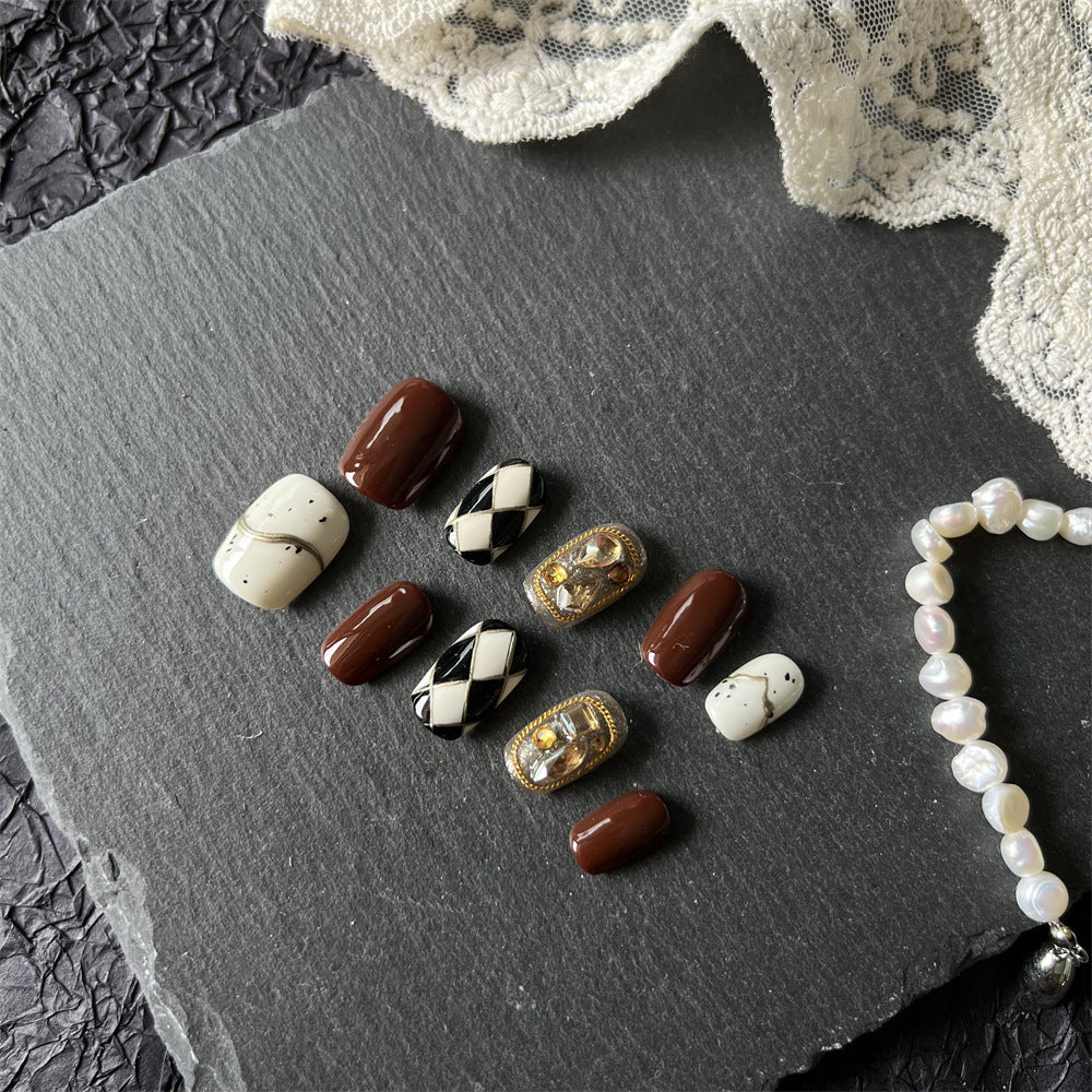 Pure Hand Drawing Autumn Warm Chocolate Black And White Diamond Lattice Oval Wear Armor