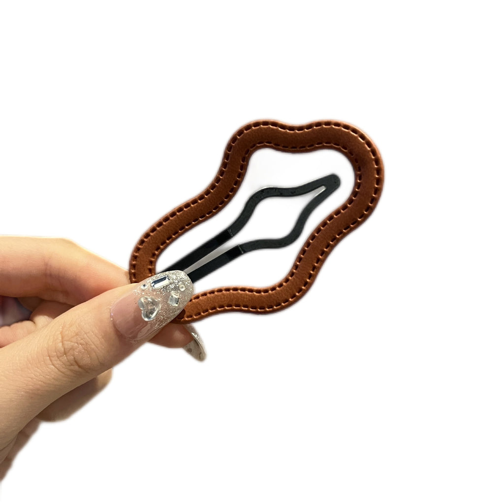 Female Leather Hollow Cloud Bangs Hair Clip