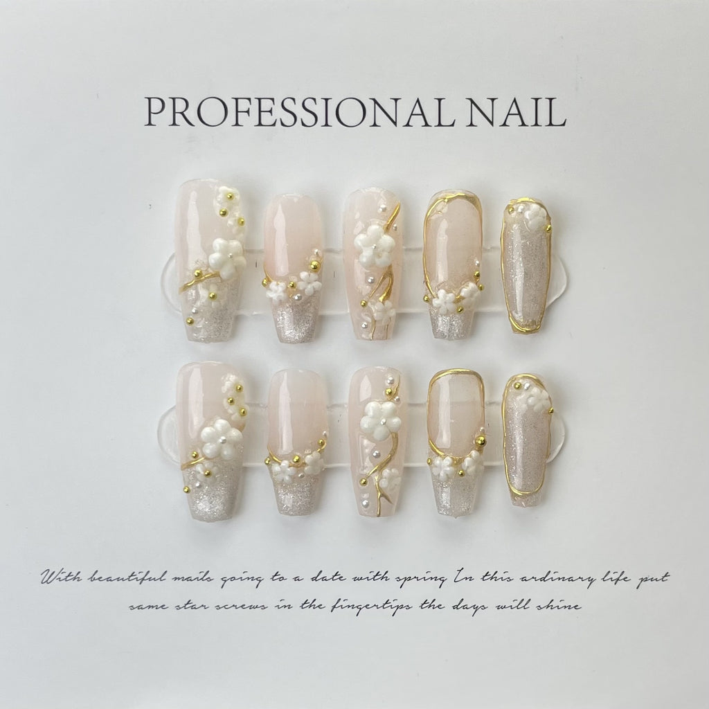 French-style Cherry Blossom Cat-eye Nail Tips