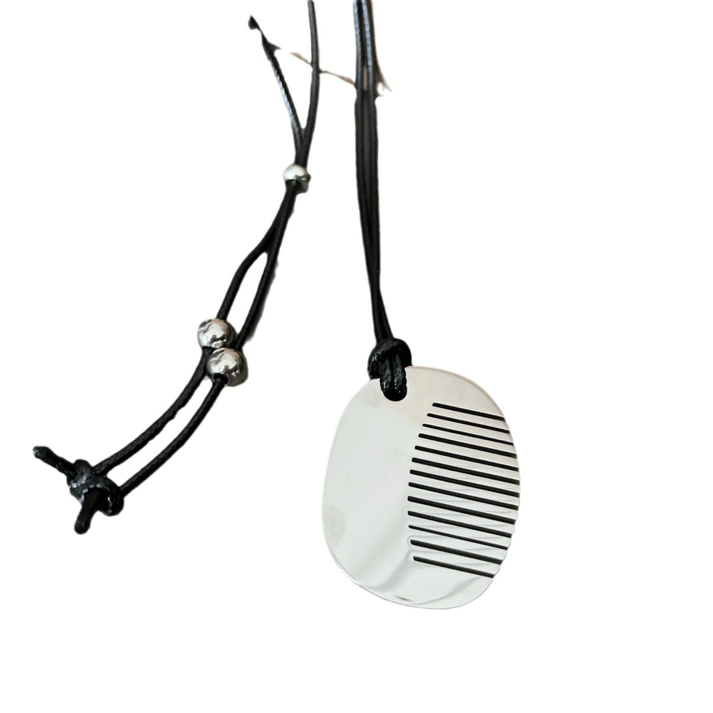 Stainless Steel Small Comb Heart White Round Niche Necklace