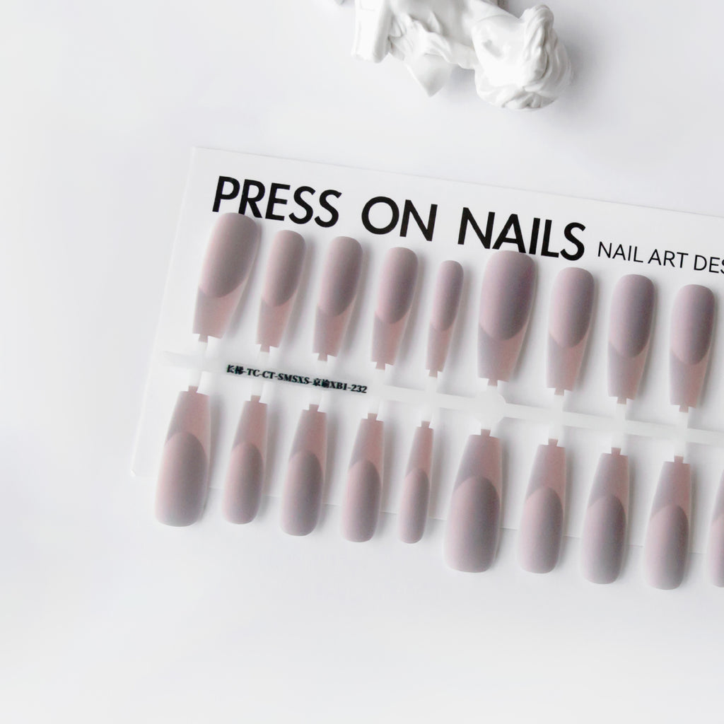 Wear Nail Tip Space French Manicure