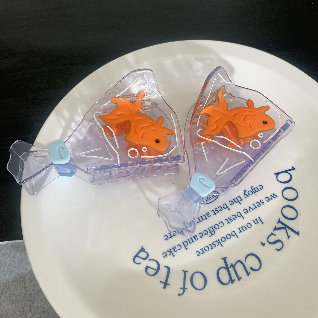 Stitching Creative Small Goldfish Acetate Hairpin Design