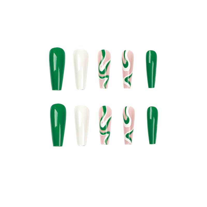 Spicy Girls Wear Contrast Nail Patches