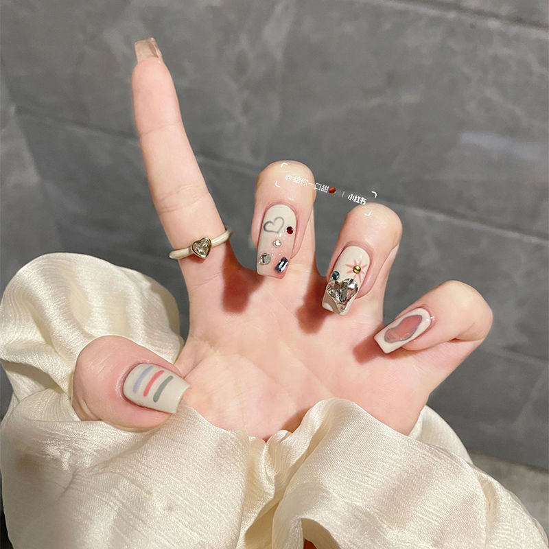 Milky White Y2g Graffiti Wear Nail Finished Product
