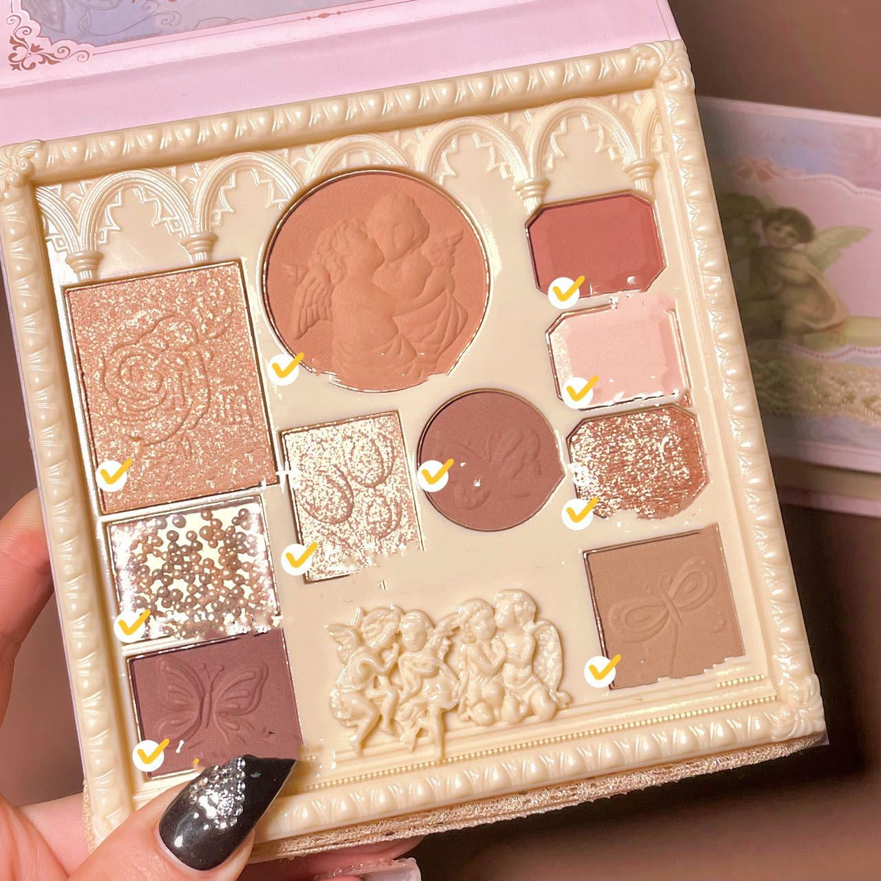 Call Call ling Embossed Angel Blush Highlight All-in-One Eyeshadow