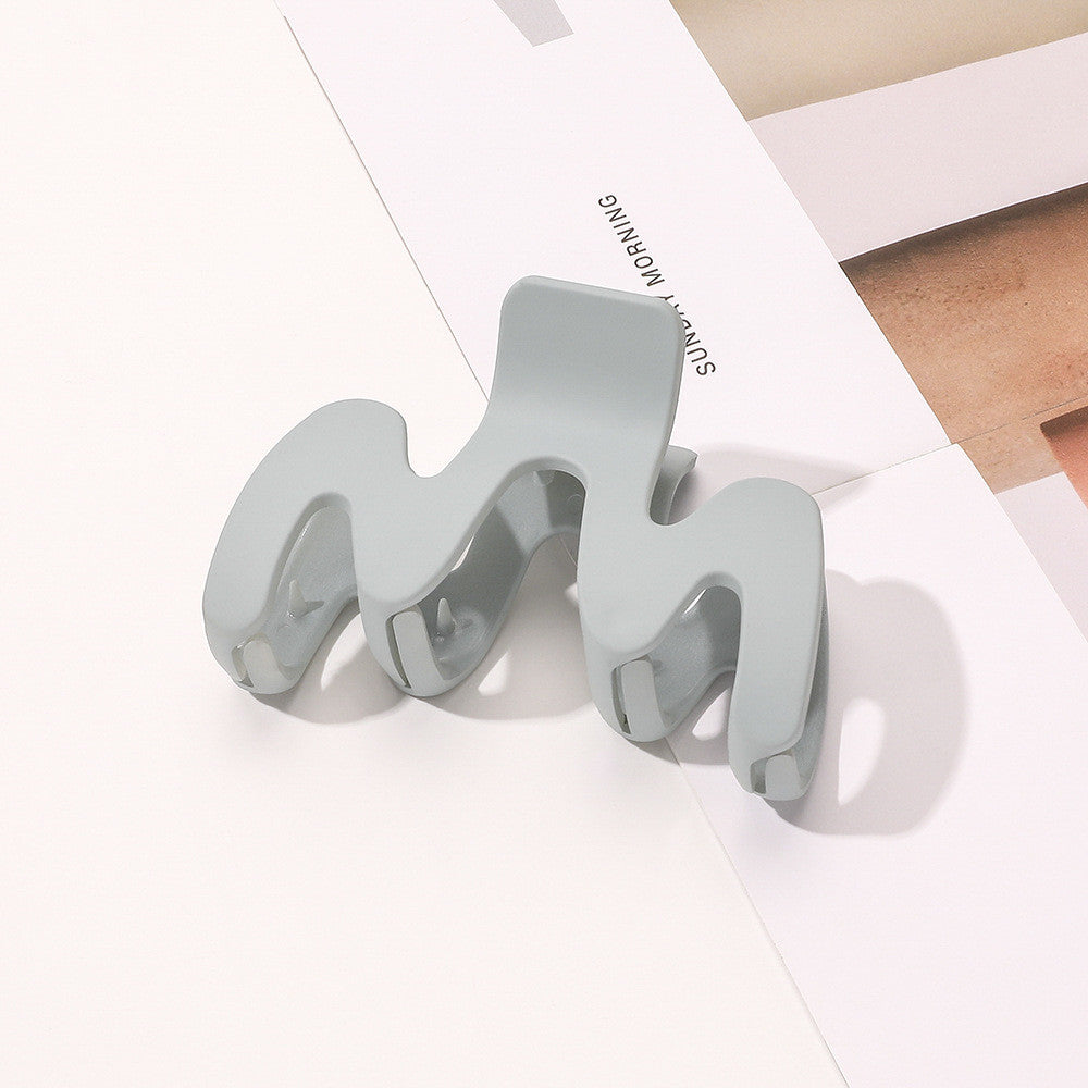 Frosted M-shape Shark Retro Temperament Hair Clip
