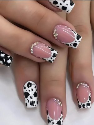 24 Pieces Nail Art High Fashion Simple Rhinestone Butterfly Flower Cow Wear Nail