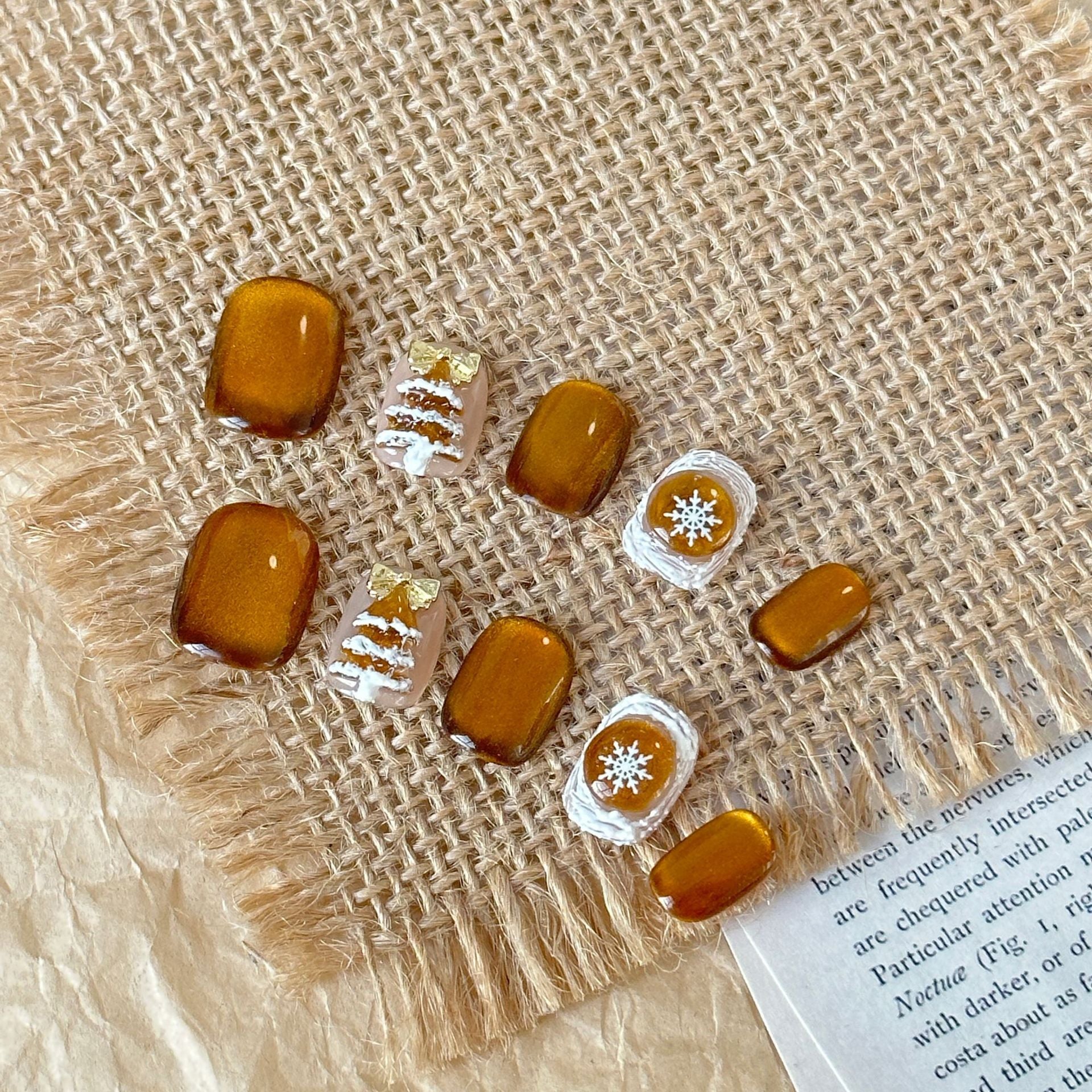 Caramel Micro Glass Bead Cat's Eye Hand-painted Cream Cartoon Snowflake Tree Cute Short Nail Handmade Wear Nail