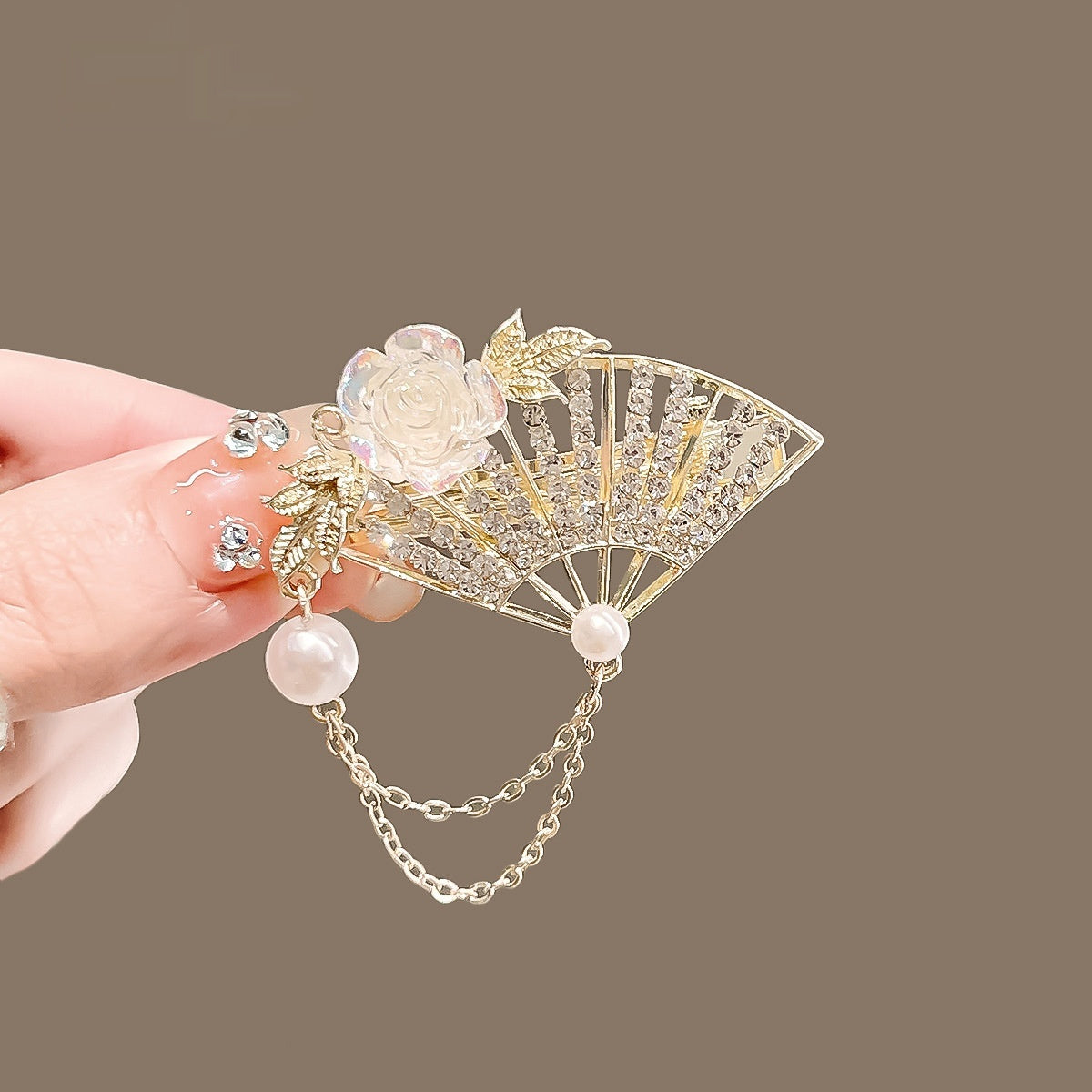 Clip Hairware Full Diamond Wheat Grip