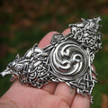 Women's Nordic Retro Double Wolf Clip