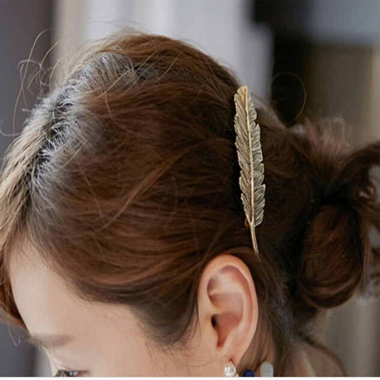 Fashion Lady Feather Leaf Spring Hairpin