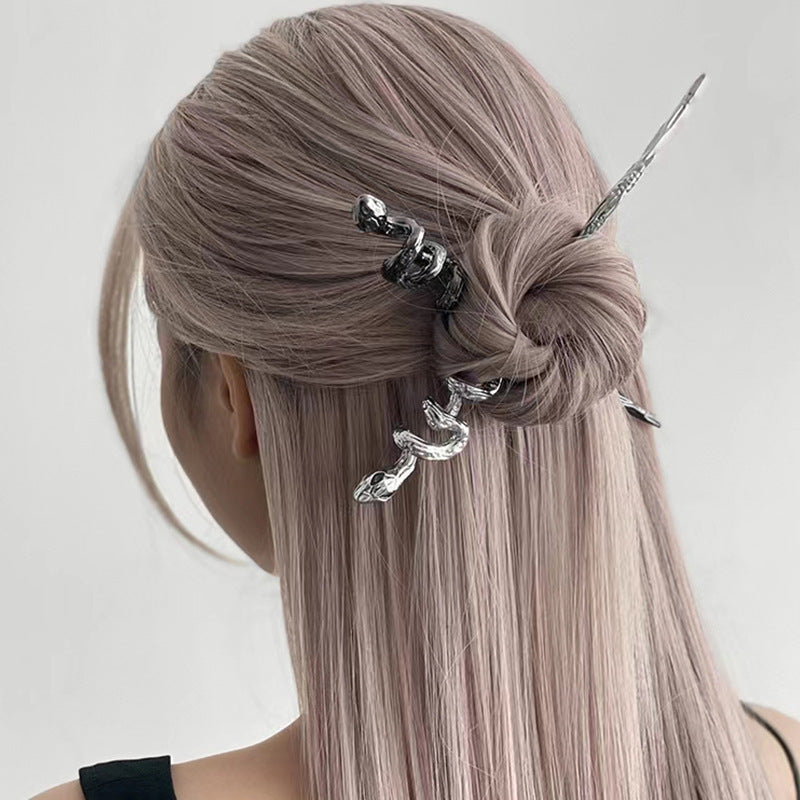 Simple Dark Serpentine Hairpin