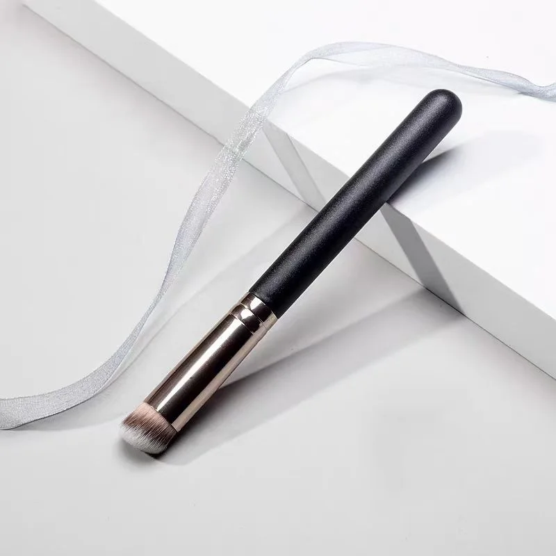 Foundation Concealer Brush, Premium Contour Blusher Brushes, Flawless Under Eye Dense Face Makeup Brush For Blending