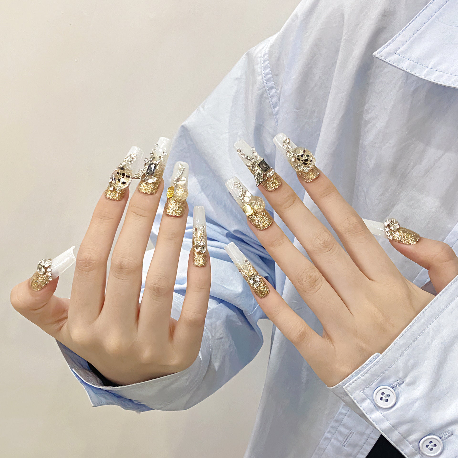 Hand-worn Nail Patch