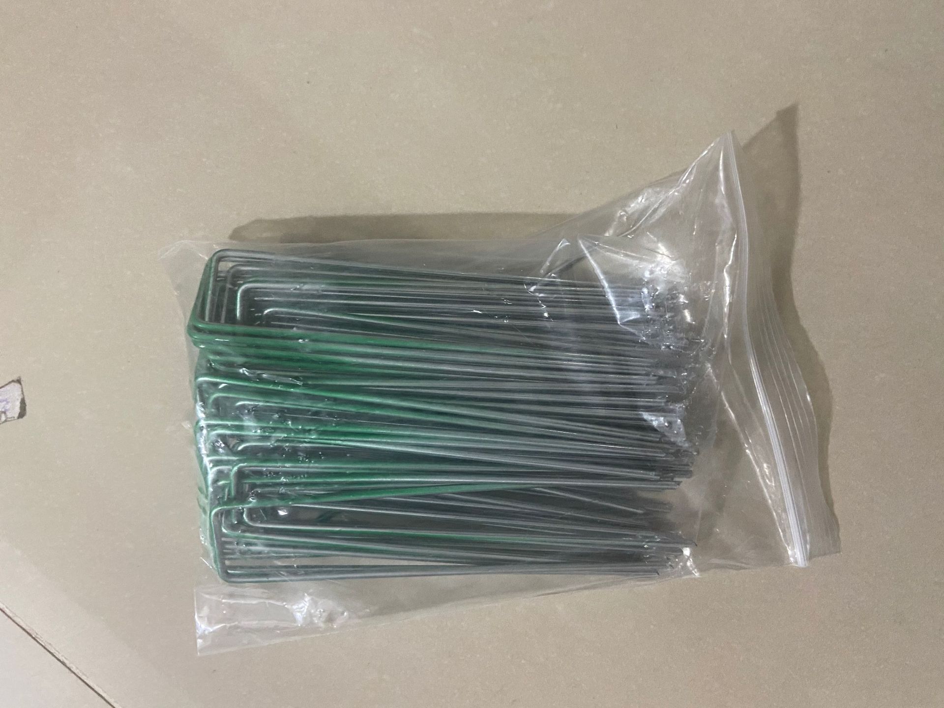 Semi-green U-shaped Turf Nail Environmental Protection Tent Nail