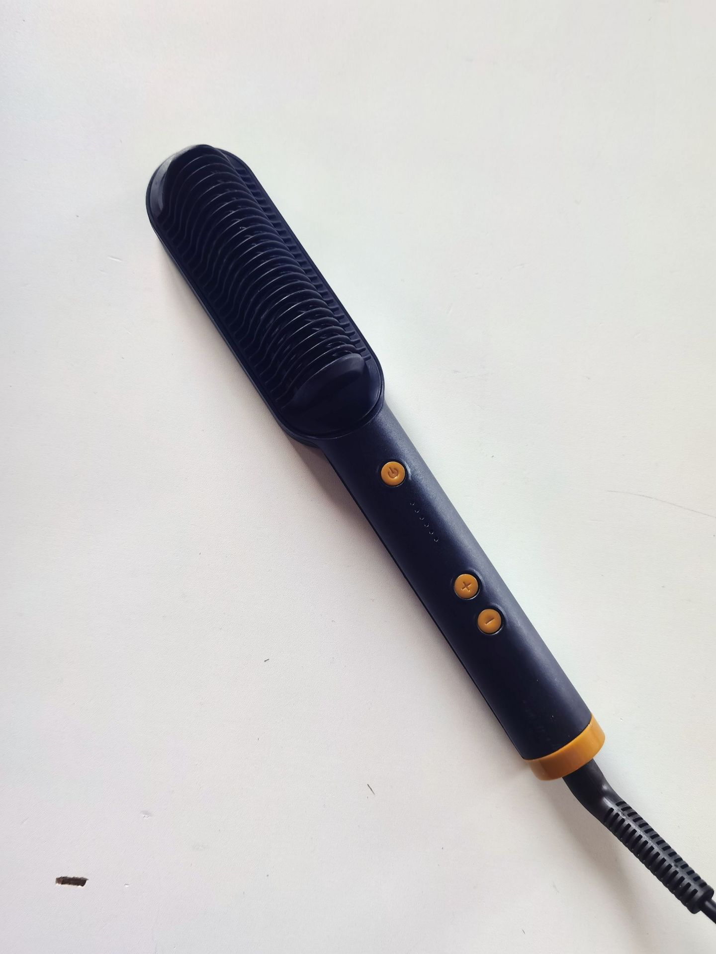 Straight Comb Negative Ions Do Not Hurt Hair