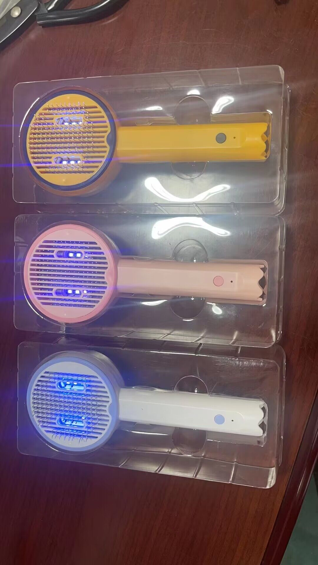 Pet Comb USB Rechargeable UV Sterilization Pet Comb Cleaning Beauty For Cats And Dogs